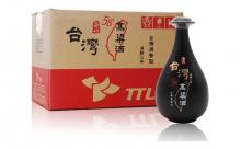58度黑瓷瓶台湾玉山高粱酒酒龄三年一箱